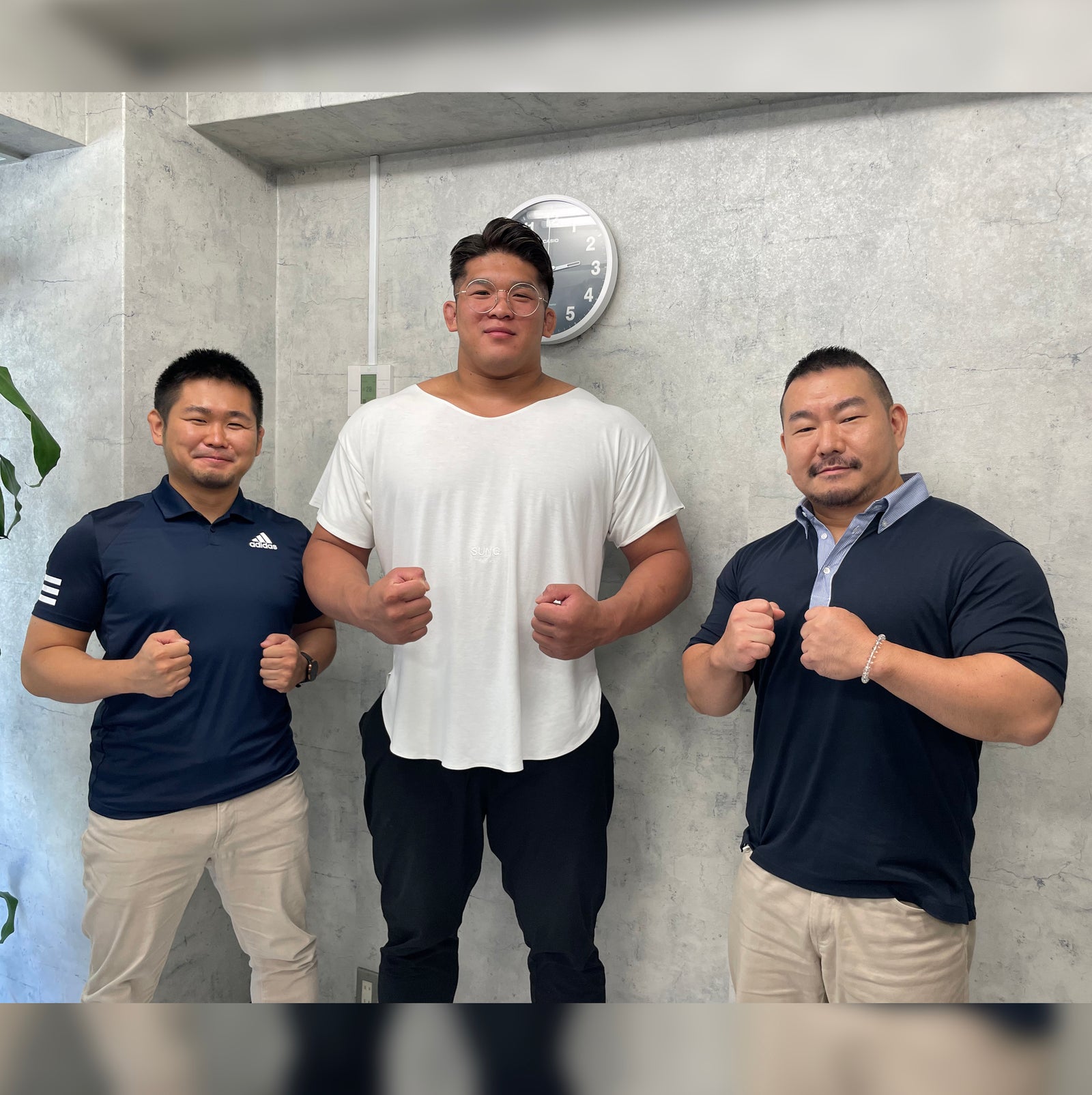 格闘家の赤沢幸典選手（TRISTAR GYM日本館）とパンツスポンサー契約を締結いたしました。